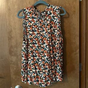 Torrid tank. Size 4.